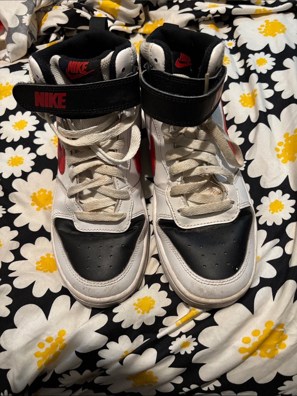 Nike Kids High-Top Sneakers in White, Black & Red